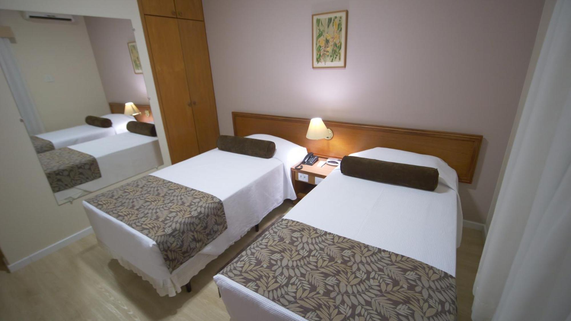 Regente Hotel Unaí Buitenkant foto